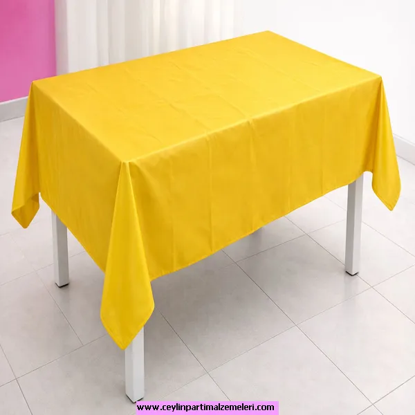 Sarı Masa Örtüsü